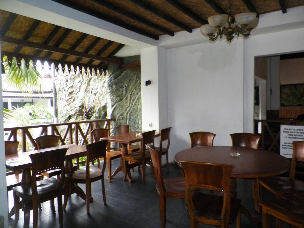 Bladok & Restaurant 3*